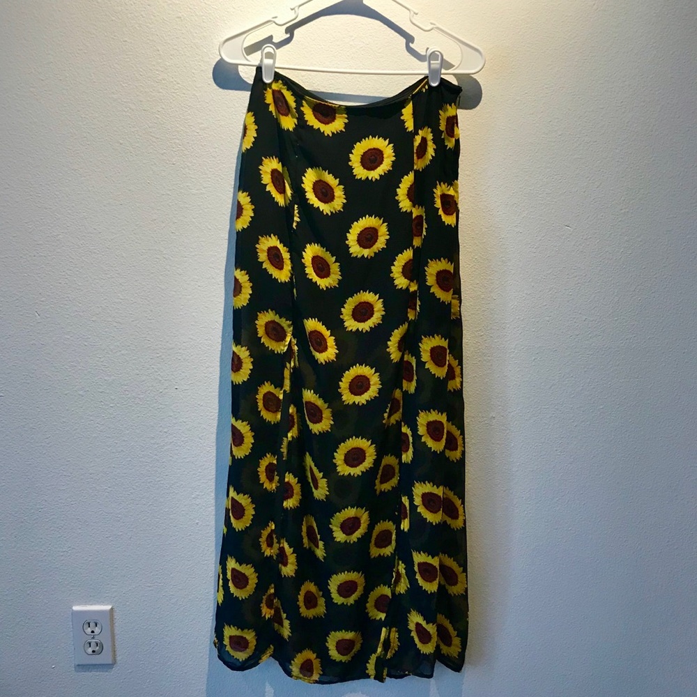 LA Hearts l Black With Yellow Sunflowers Skirt